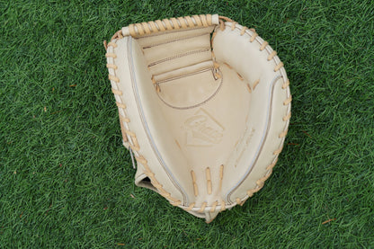 33" Closed Web Catchers Mitt Grace Glove