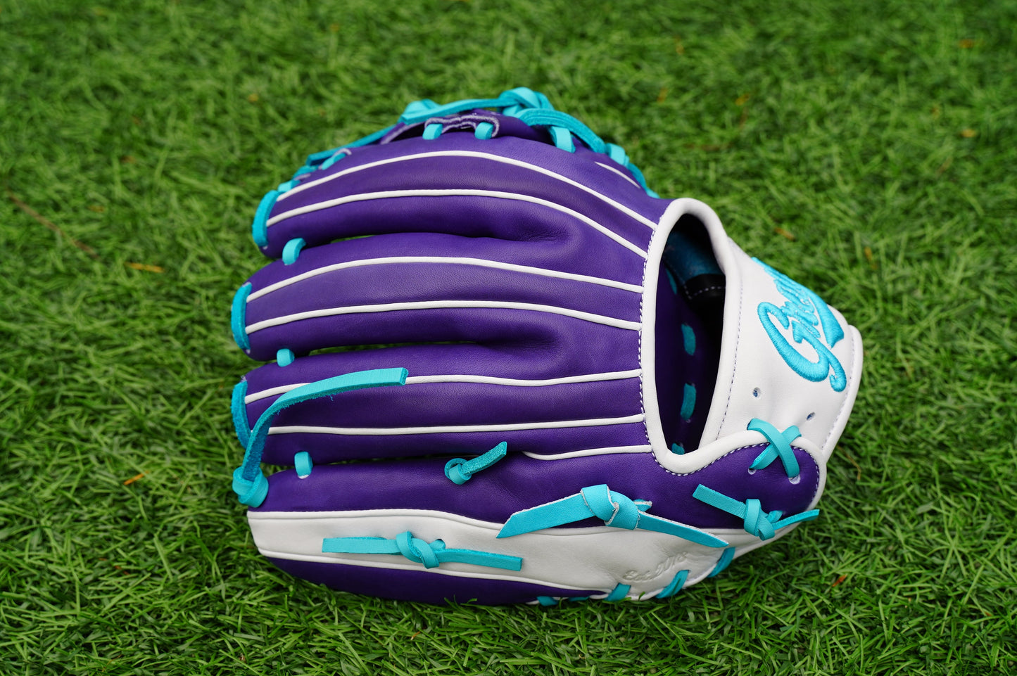 11.50" Infield Limited I-Web Baseball Grace Glove