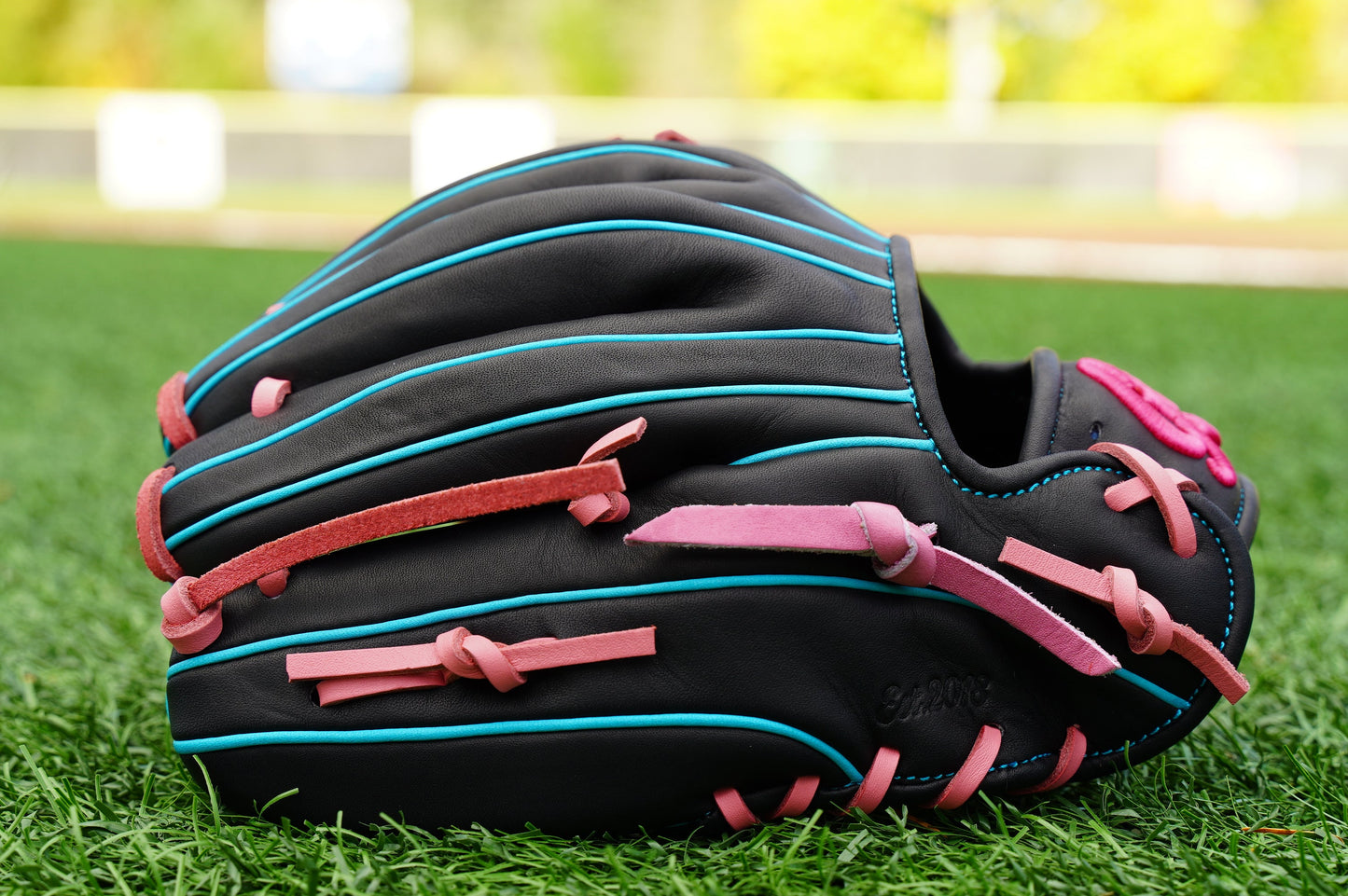 11.75" Infield Limited OG-Web Grace Glove