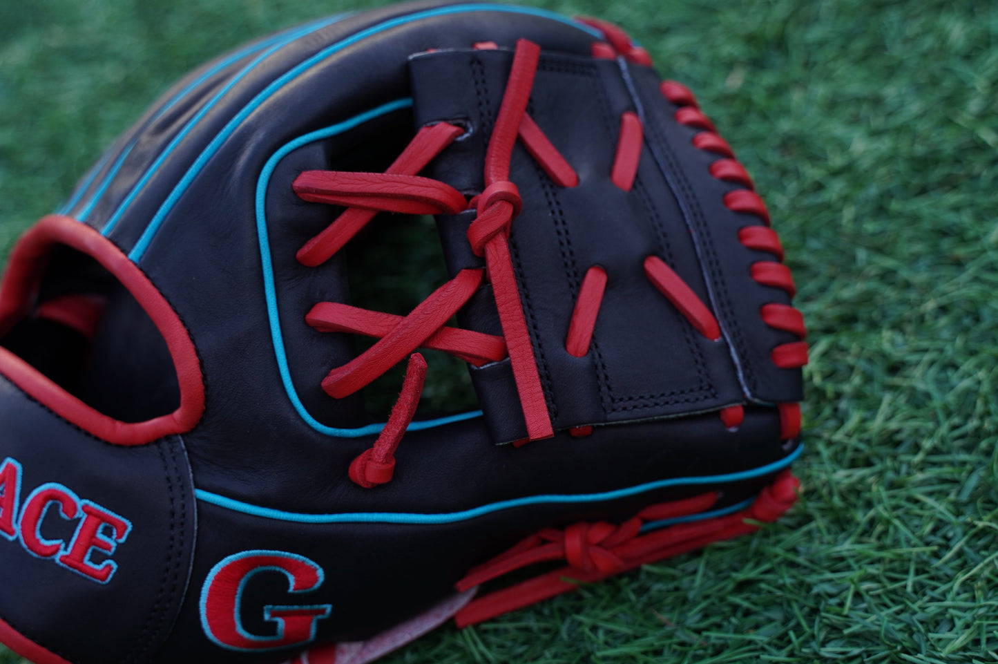 11.25" Infield SG-Closed Grace Glove - Professional Baseball Glove