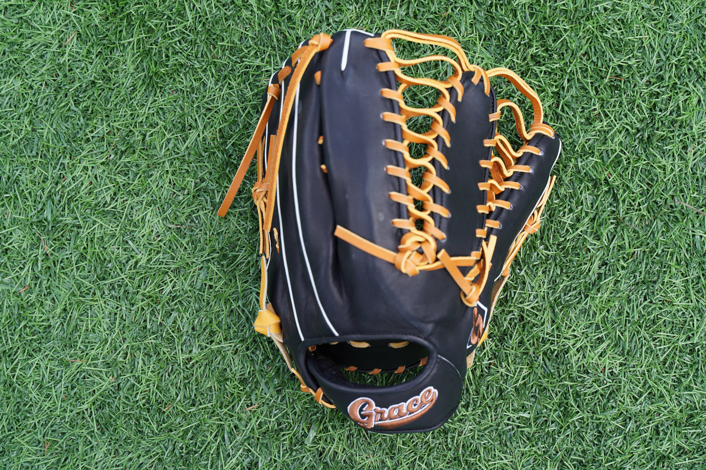 12.75" Outfield 6-Finger Grace Glove - GG1275F